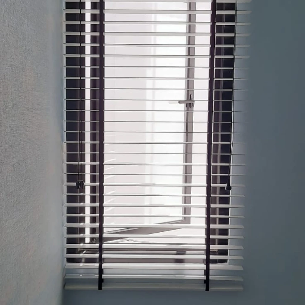 Wooden Dan Roller Blinds 7