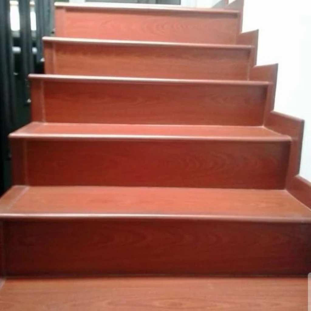 Vinyl Lantai 3